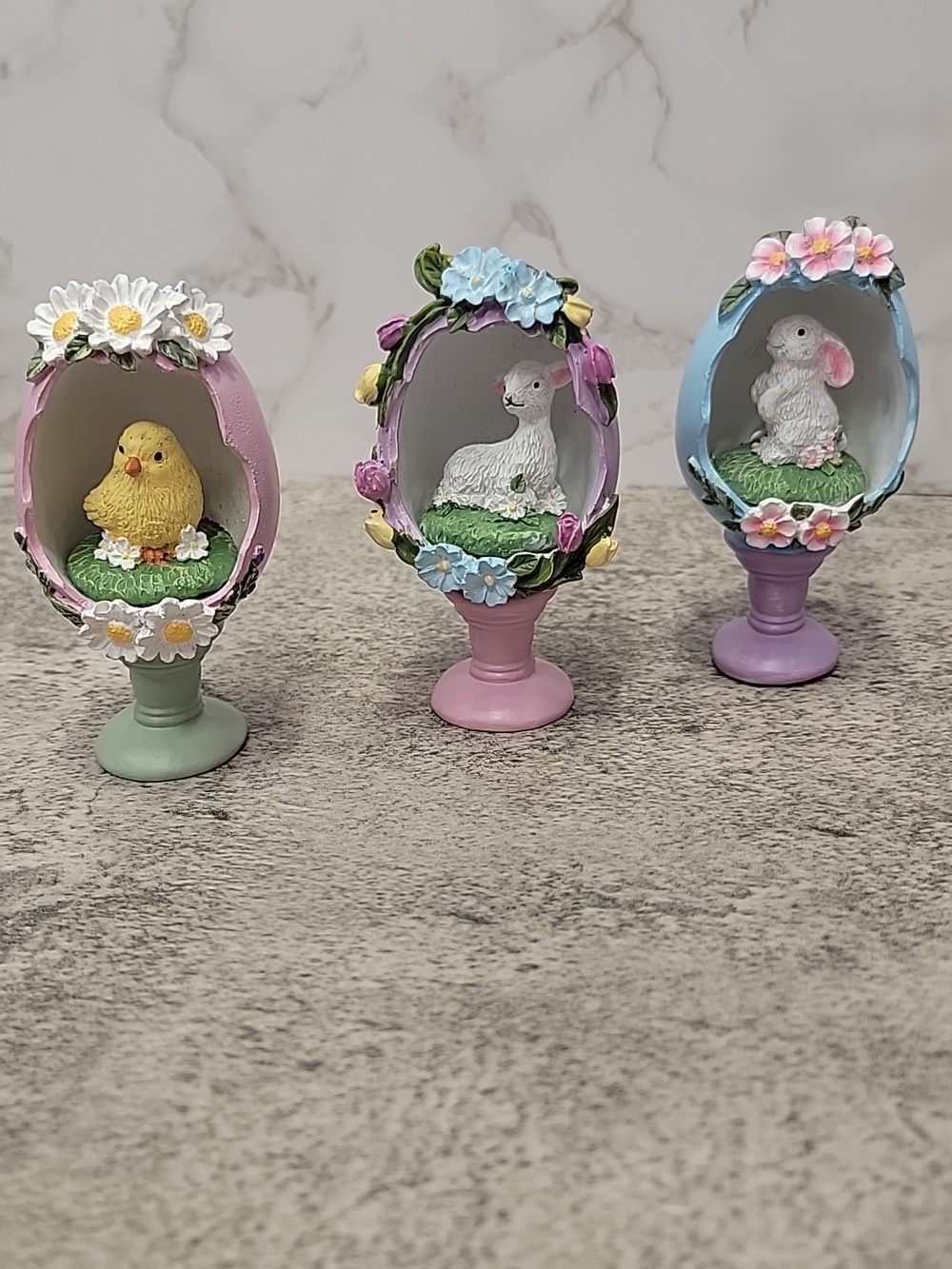 Baby Lamb Easter Egg diorama - Picture 2 of 2